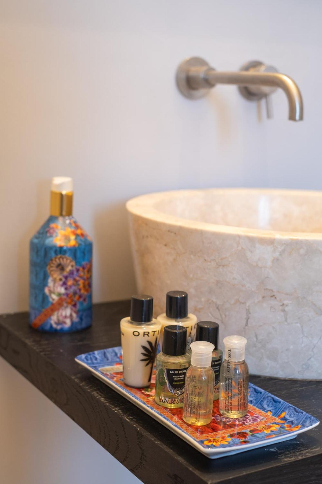 Dimora Del Vescovo Art Boutique Bed & Breakfast